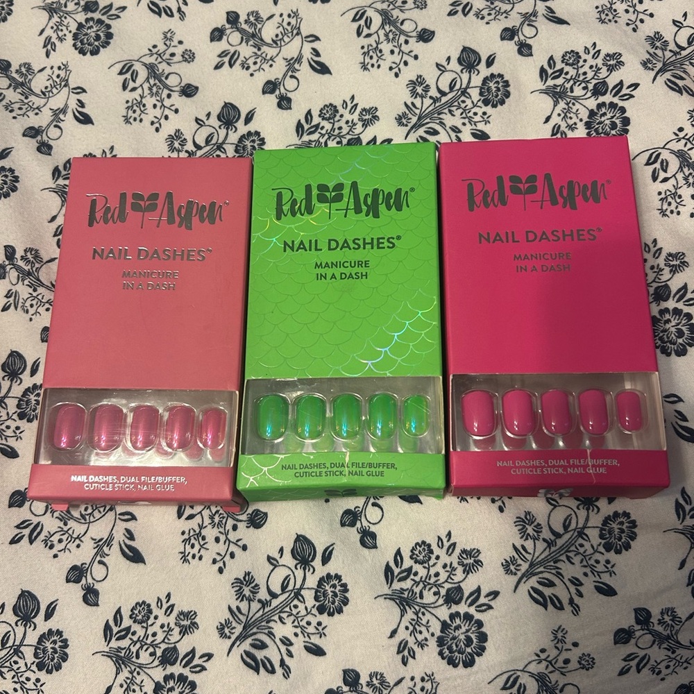 Set of 3 Brand New Nails Red Aspen